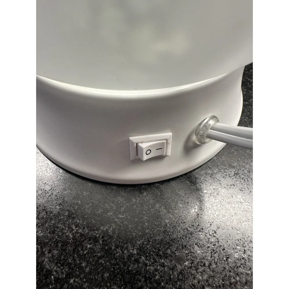 Partylite Snow Flurry ScentGlow Wax Warmer NWT In Box Holiday Christmas Winter